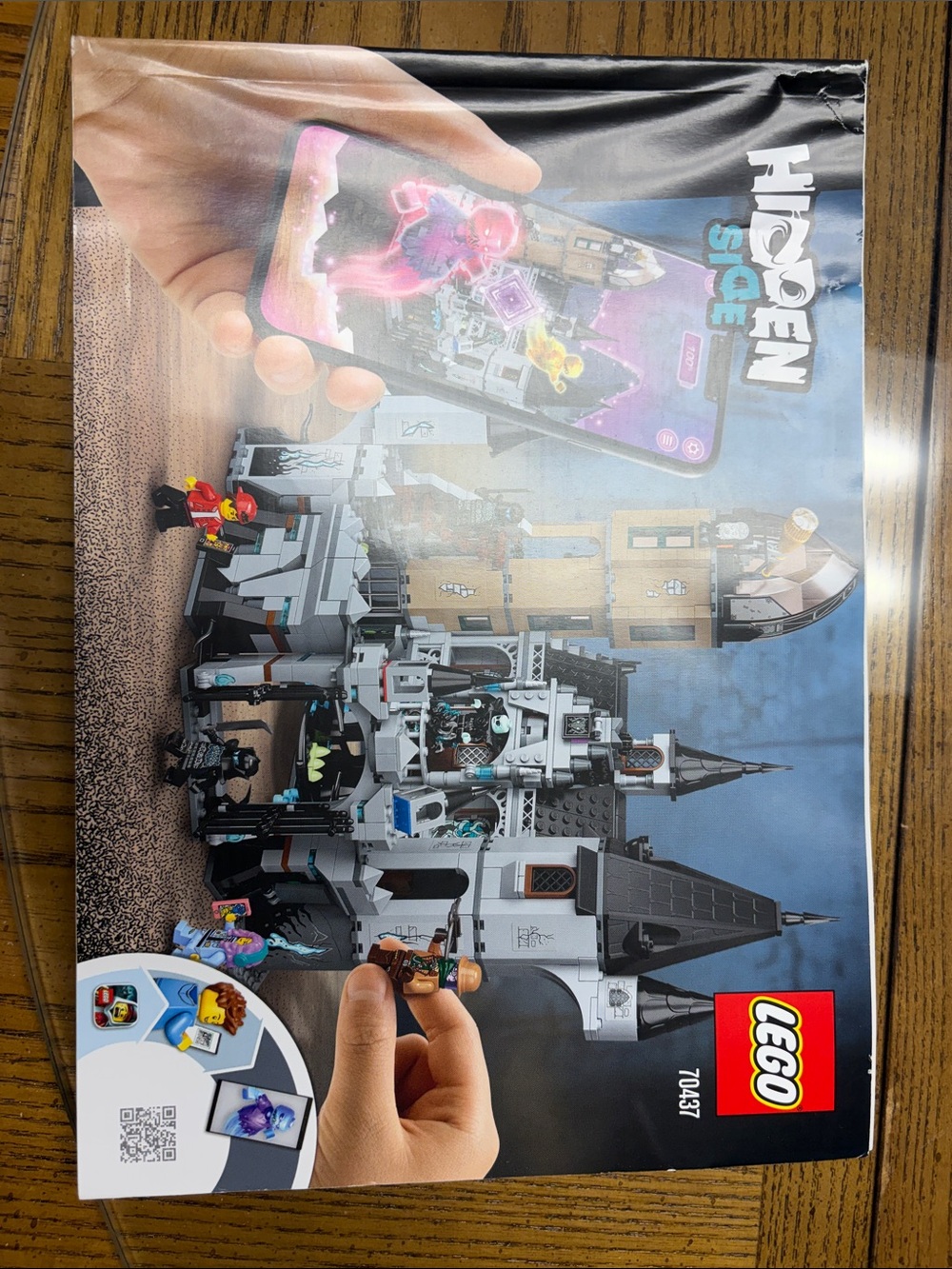 Lego Hidden Sides Mystery Castle with Minifigs (complete) - Picture 2 of 4